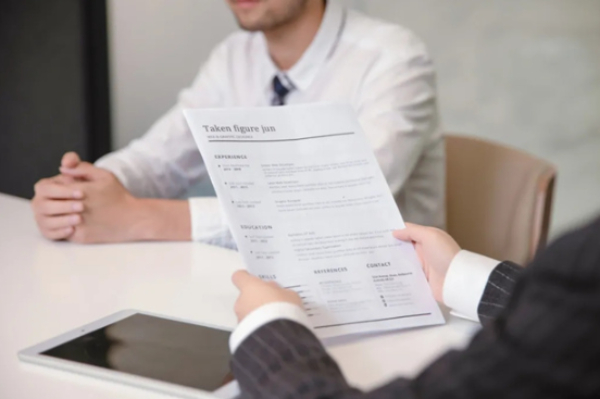 职场新鲜人面试技巧2025：职聘优选策略指南(图2)